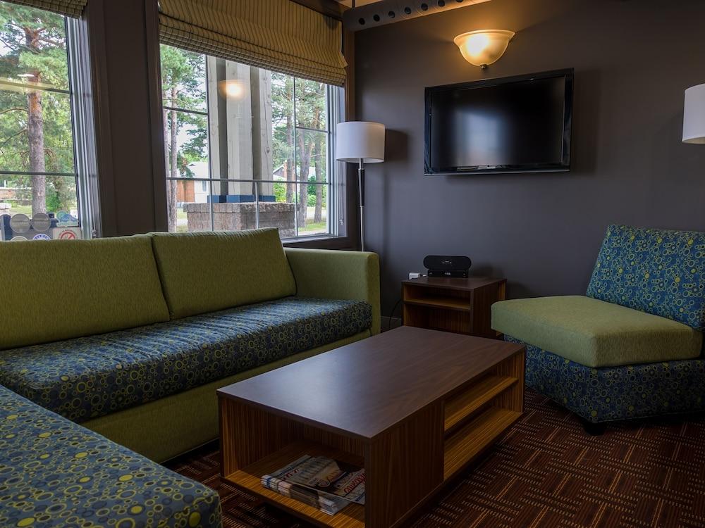 Super 8 By Wyndham Sault Ste Marie On Hotell Eksteriør bilde